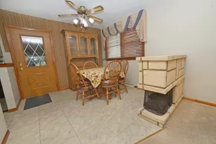 749 Fort St, Ottawa, IL 61350 - Photo 5