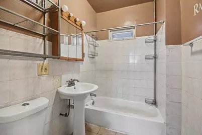 8918 S Woodlawn Avenue, Chicago, IL 60619 - Photo 11