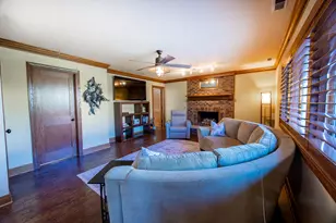 17207 Valley Dr, Tinley Park, IL 60487 - Photo 9