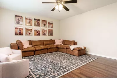 819 Greglynn Street, Machesney Park, IL 61115 - Photo 7