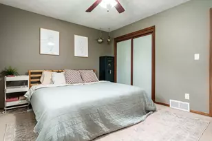 819 Greglynn St, Machesney Park, IL 61115 - Photo 27