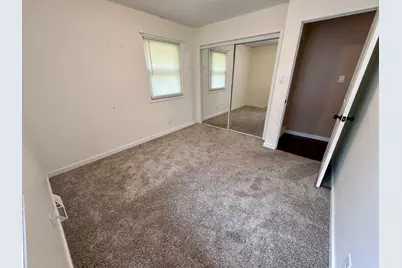2325 12th Street, Peru, IL 61354 - Photo 13