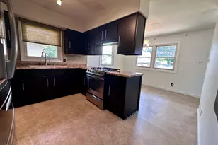 2325 12th St, Peru, IL 61354 - Photo 7