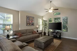 442 Plaza Pl, Aurora, IL 60504 - Photo 5