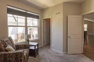 442 Plaza Pl, Aurora, IL 60504 - Photo 17