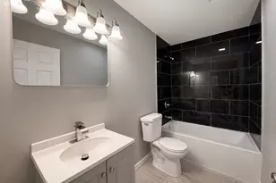 5402 S Marshfield Ave, Chicago, IL 60609 - Photo 9