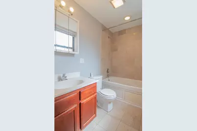 2036 W Arthur Avenue #1, Chicago, IL 60645 - Photo 9