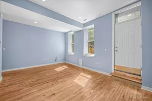 1347 N Greenview Ave, Chicago, IL 60642 - Photo 3