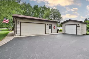 5019 Burman Dr, Crystal Lake, IL 60014 - Photo 41