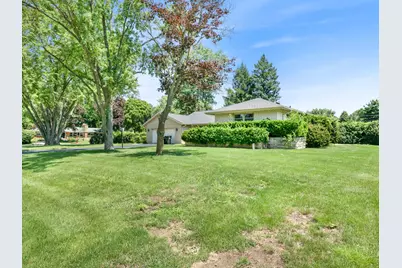 15 E Leon Lane, Prospect Heights, IL 60070 - Photo 3