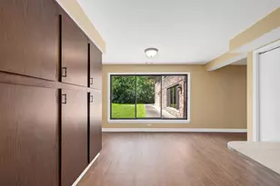 3620 Douglas Rd, Downers Grove, IL 60515 - Photo 43