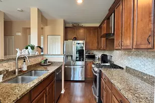 11 E Willow Rd, Wheeling, IL 60090 - Photo 7