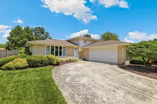 8840 Terry Dr, Orland Park, IL 60462 - Photo 1