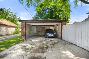 1102 North Ave, Waukegan, IL 60085 - Photo 31
