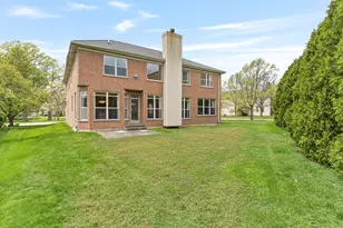 47 Holabird Cir, Highwood, IL 60040 - Photo 31