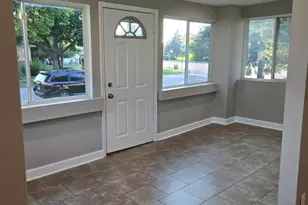 193 Grace St, Bensenville, IL 60106 - Photo 3