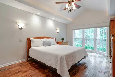 10 Court Of Fox River Valley, Lincolnshire, IL 60069 - Photo 15