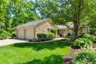 10 Court Of Fox River Valley, Lincolnshire, IL 60069 - Photo 1