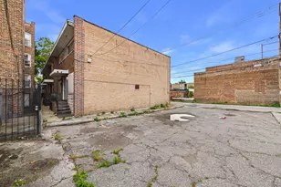 7915 S Saginaw Ave, Chicago, IL 60617 - Photo 19
