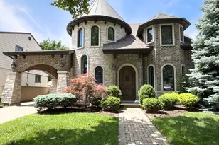 1820 Brophy Ave, Park Ridge, IL 60068 - Photo 1