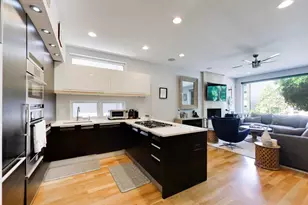 879 N Marshfield Ave, Chicago, IL 60622 - Photo 7