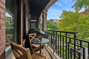640 W Barry Ave, Chicago, IL 60657 - Photo 9
