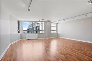 5701 N Sheridan Rd, Chicago, IL 60660 - Photo 3