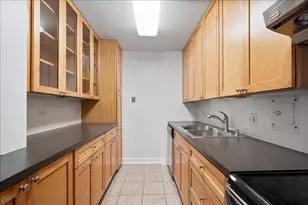 5701 N Sheridan Rd, Chicago, IL 60660 - Photo 7