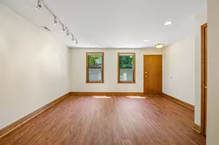 1354 W George St, Chicago, IL 60657 - Photo 3