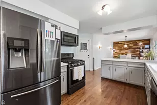 1978 N Fork Cir, Elgin, IL 60123 - Photo 11