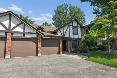 11141 Cottonwood Drive #18D, Palos Hills, IL 60465 - Photo 1
