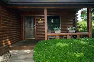 1033 W Wood St, Bensenville, IL 60106 - Photo 3