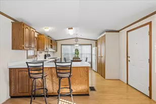 726 Hillcrest Ln, Crystal Lake, IL 60014 - Photo 9