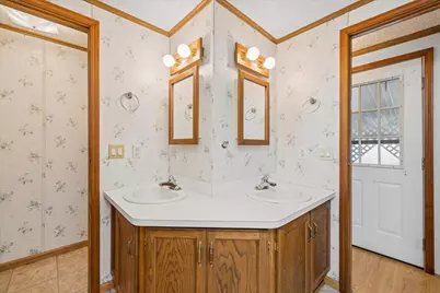 726 Hillcrest Lane, Crystal Lake, IL 60014 - Photo 17