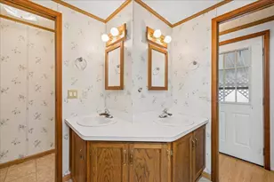 726 Hillcrest Ln, Crystal Lake, IL 60014 - Photo 17