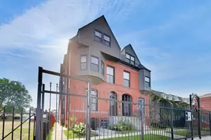 3330 S Indiana Ave, Chicago, IL 60616 - Photo 3