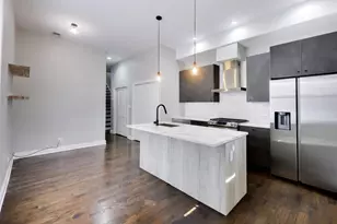3330 S Indiana Ave, Chicago, IL 60616 - Photo 9