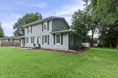 27 Bel Air Drive, Centralia, IL 62801 - Photo 3