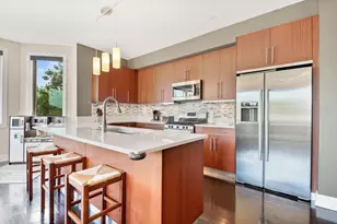 1500 W Huron St, Chicago, IL 60642 - Photo 3