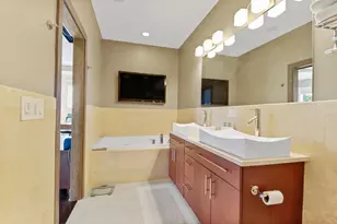 1500 W Huron St, Chicago, IL 60642 - Photo 13