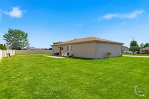 1706 Terramere Dr, Bourbonnais, IL 60914 - Photo 5