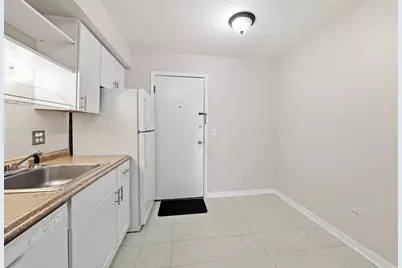 9714 Bianco Terrace #D, Des Plaines, IL 60016 - Photo 11