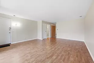 9714 Bianco Terrace, Des Plaines, IL 60016 - Photo 5
