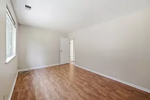 9714 Bianco Terrace, Des Plaines, IL 60016 - Photo 15