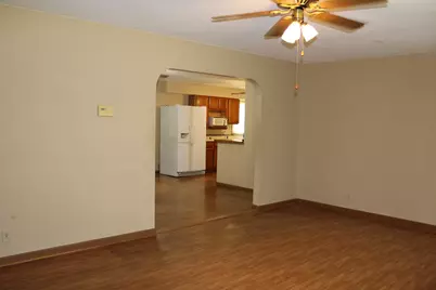 615 N Indiana Avenue, Salem, IL 62881 - Photo 3