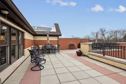 10 E Burlington Street #2B, Riverside, IL 60546 - Photo 29