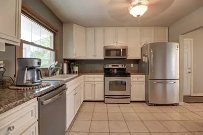 24165 Hillcrest Drive, Sterling, IL 61081 - Photo 7