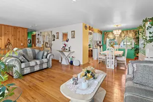 1418 S Hickory Dr, Mount Prospect, IL 60056 - Photo 5