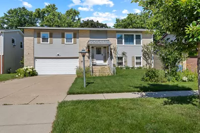 1418 S Hickory Drive, Mount Prospect, IL 60056 - Photo 1