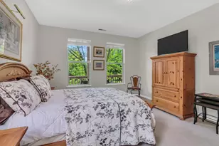34451 N Old Walnut Cir, Gurnee, IL 60031 - Photo 13